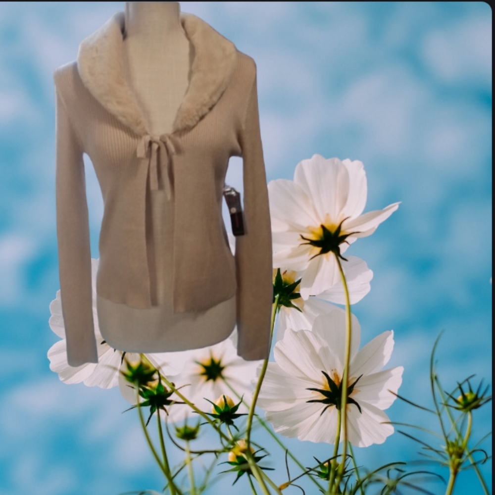 🦋 Faux Fur Collar Open Front Cardigan in Soft Beige Brown NWT